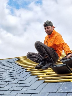 Pose d'ardoise naturelle